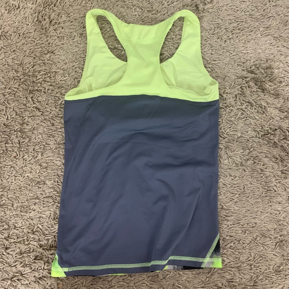 Champion// workout tank top size small - Picture 9 of 9